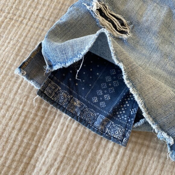 GAP - Authentic 1968 Destructed Denim Summer Shorts - Light Wash - 28 - Picture 4 of 6